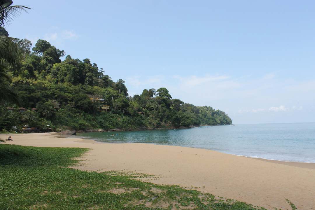 Strand Khao Lak Bayfront Resort