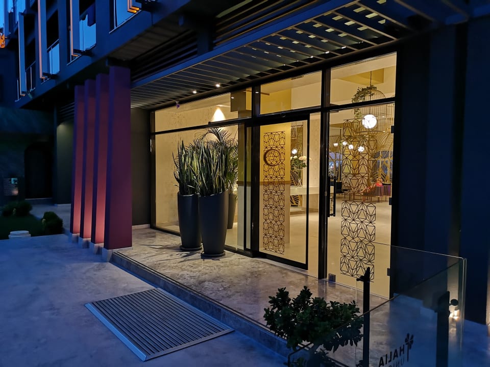 Außenansicht Hotel Thalia Unique