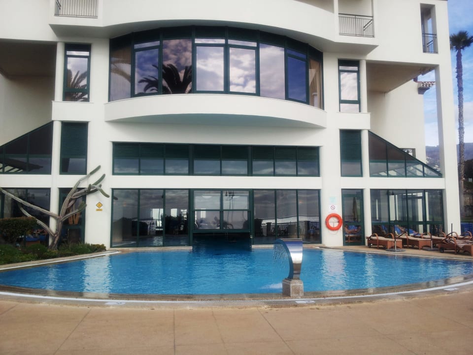 Innen- und Aussenpool Hotel The Cliff Bay (PortoBay)