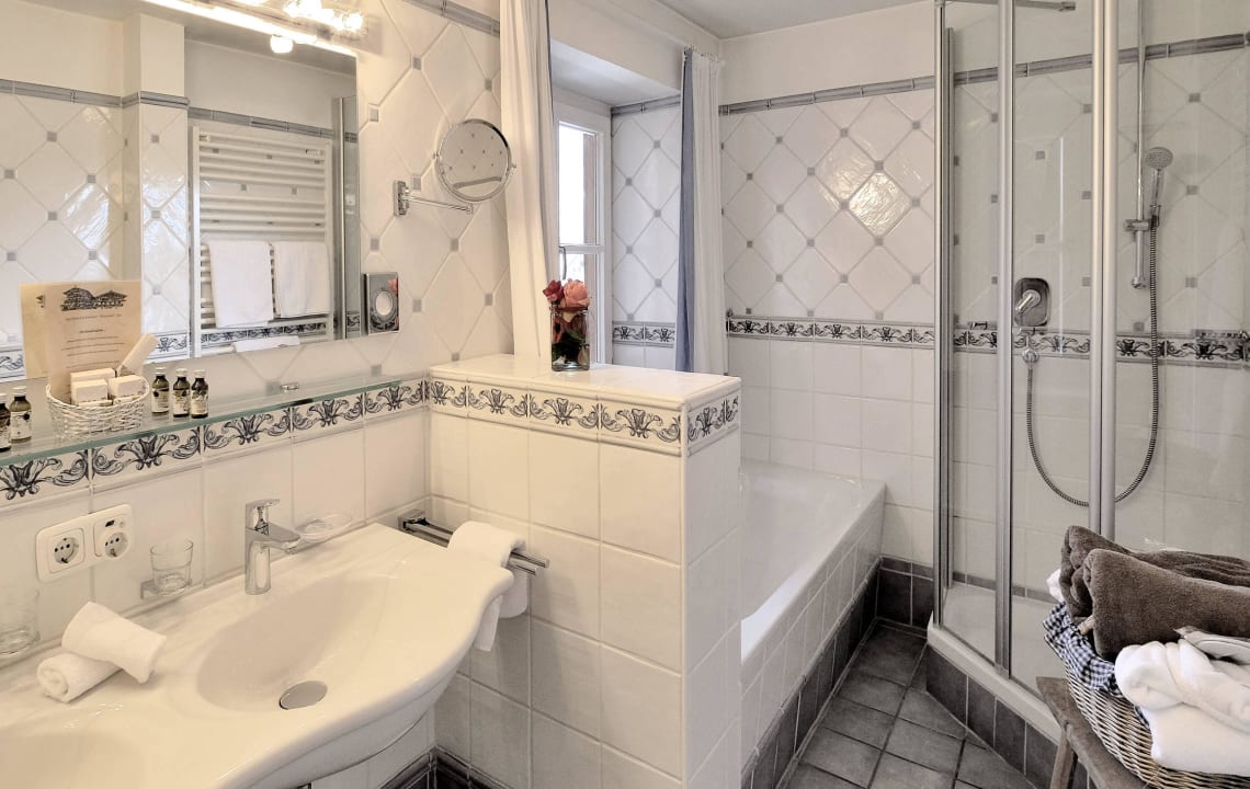 Badezimmer im Hotel Hotel Maier zum Kirschner