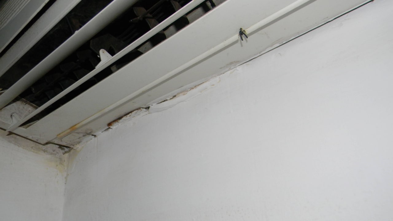 Schimmel an der Klimaanlage  Earl’s Reef Beruwala