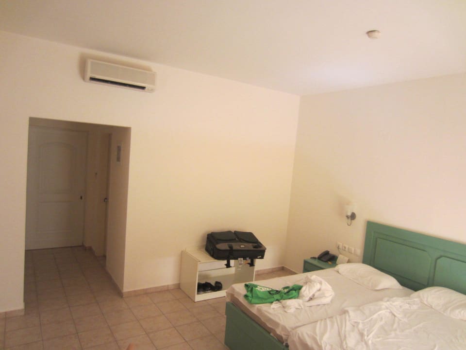 Zimmer 1413 Grand Hotel Holiday Resort