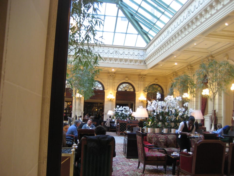 Wintergarten im Innenhof Hotel Intercontinental Le Grand