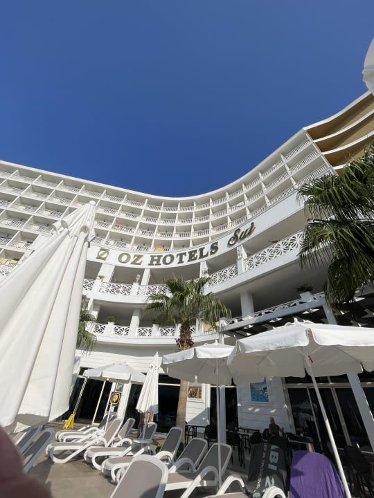 Außenansicht Oz Hotels Sui Resort