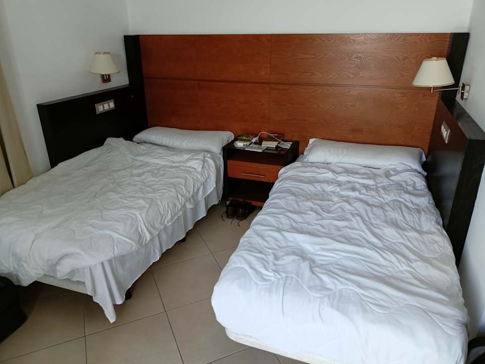 Zimmer HL Miraflor Suites Hotel