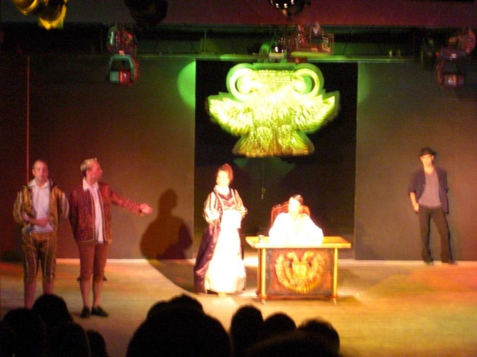 Elisabeth Show Golden Beach Resort