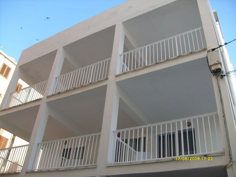 Hotel Vorderansicht Hotel Climent