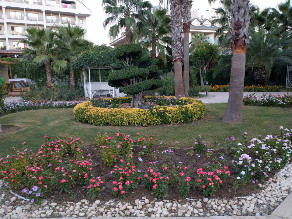 Gartenanlage Grand Seker Hotel