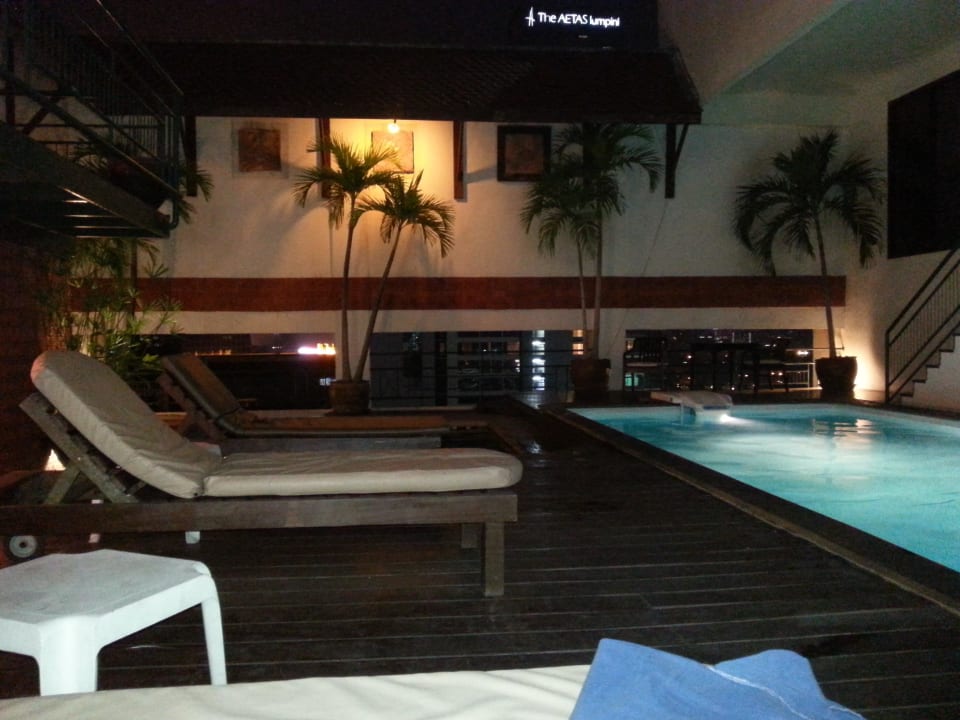 Dach-Poolanlage Pinnacle Lumpinee Park Hotel