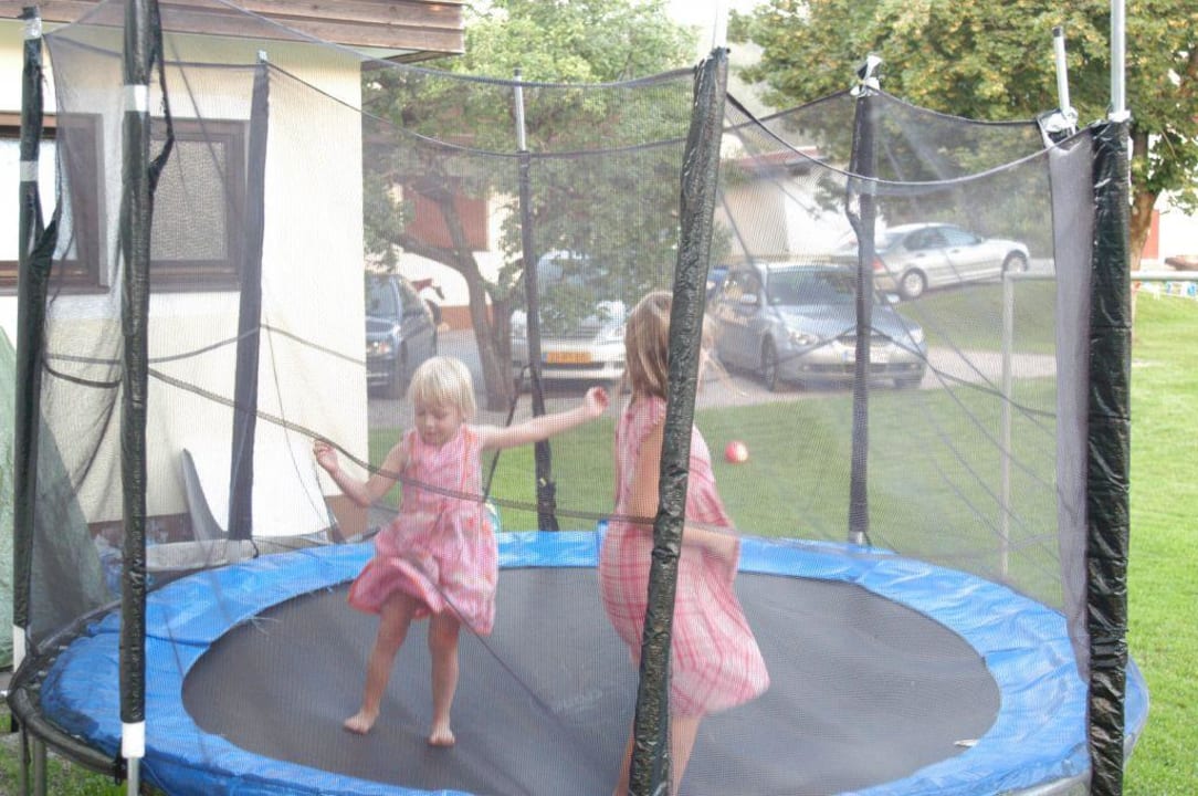 Das Riesen-Trampolin Hotel Gasthof Zum Schwanen
