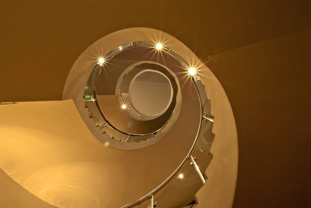 Hotelové schodiště Hotel Sineva Beach