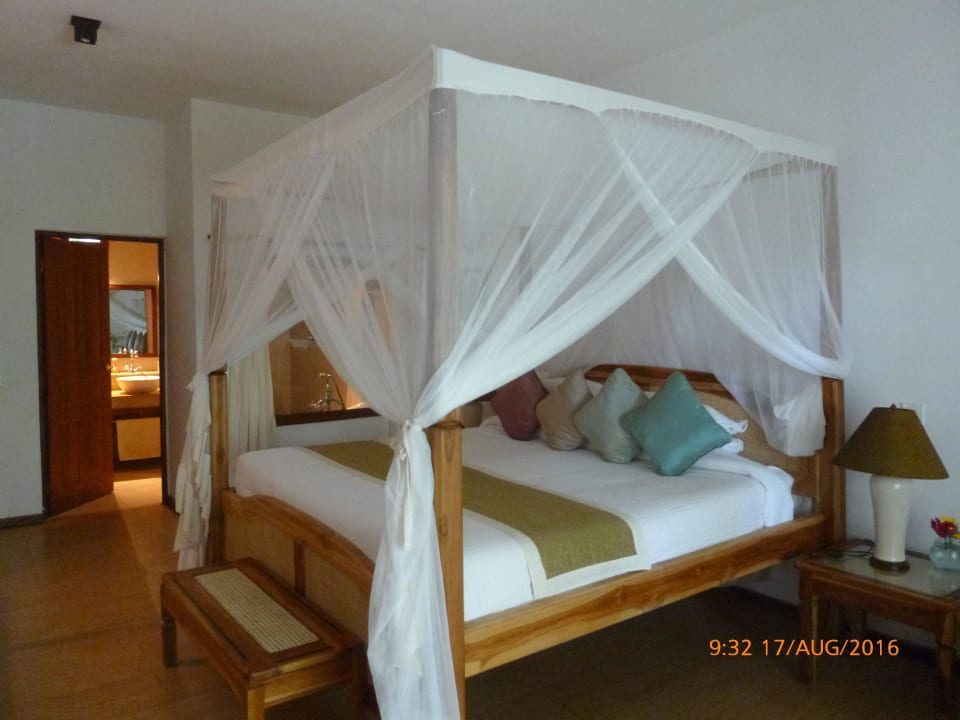 De Luxe Ocean Village Club