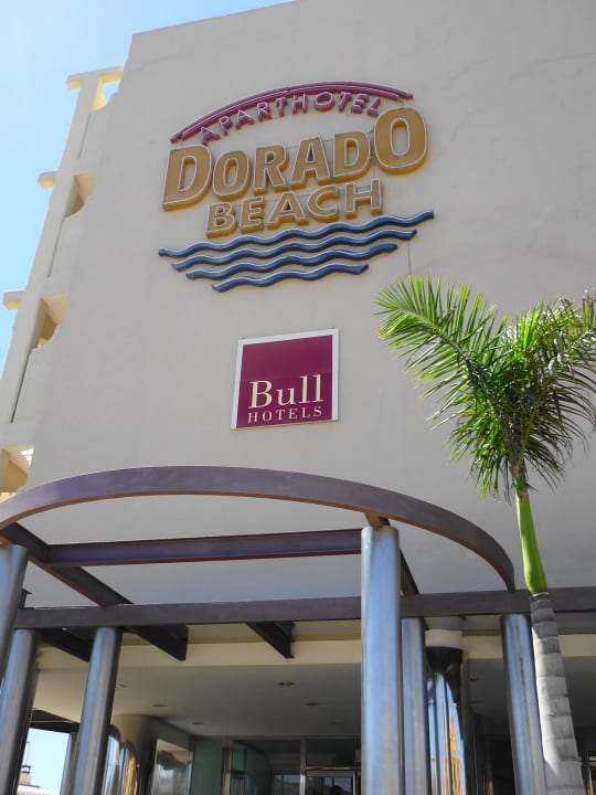 Hoteleingang Bull Dorado Beach & Spa
