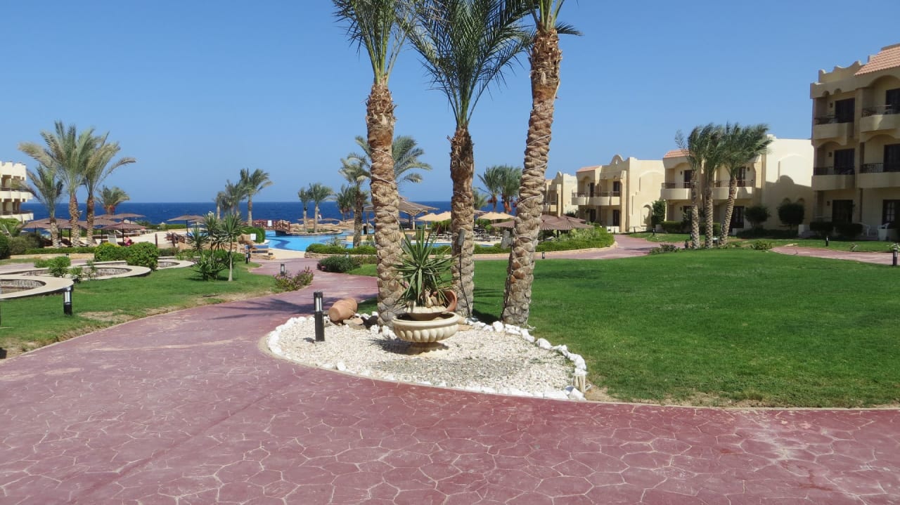 Gartenanlage Coral Hills Resorts & SPA