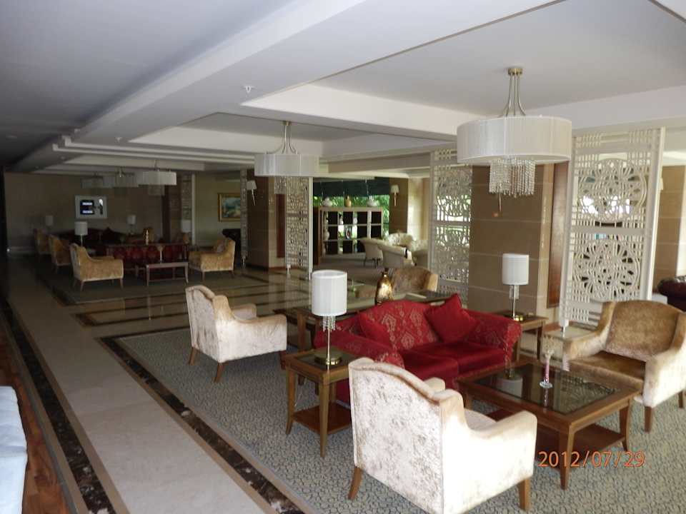 Aufenthalt oberer Barbereich Aydinbey Kings Palace & Spa