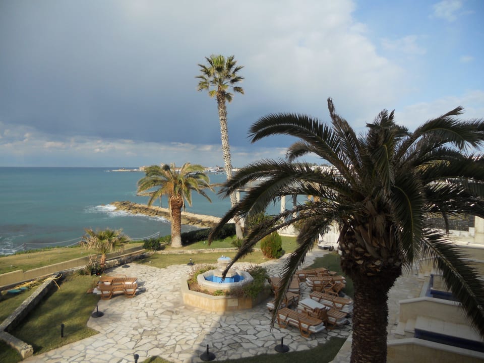 Ausblick vom Balkon Alexander The Great Beach Hotel