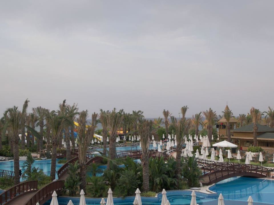 vue depuis notre balcon au rez de chaussée Sunis Kumköy Beach Resort Hotel & Spa