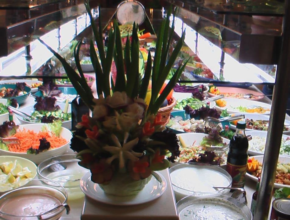 Salatbuffet Side Breeze Hotel