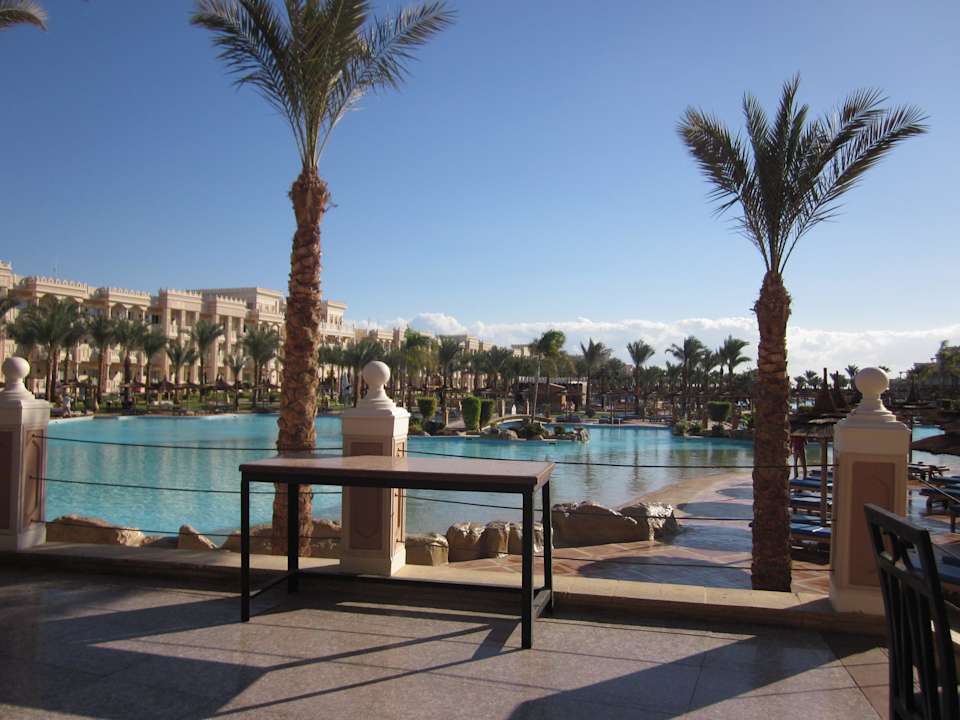 Ausblick beim Frühstück Pickalbatros Palace Resort
