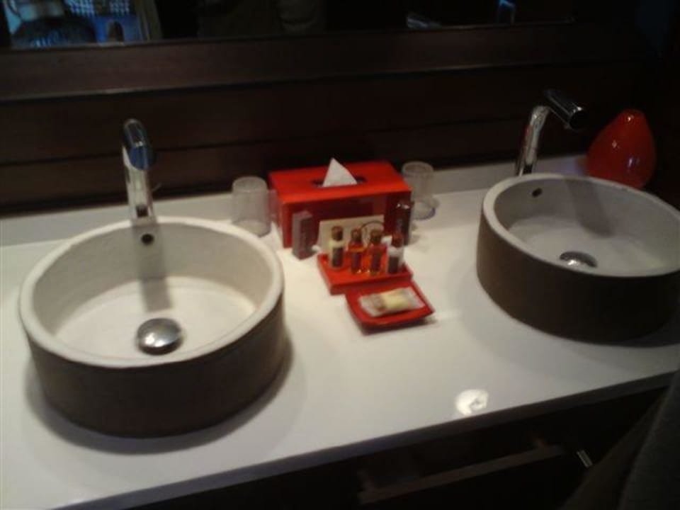 Waschbecken im Badezimmer Salobre Hotel Resort & Serenity