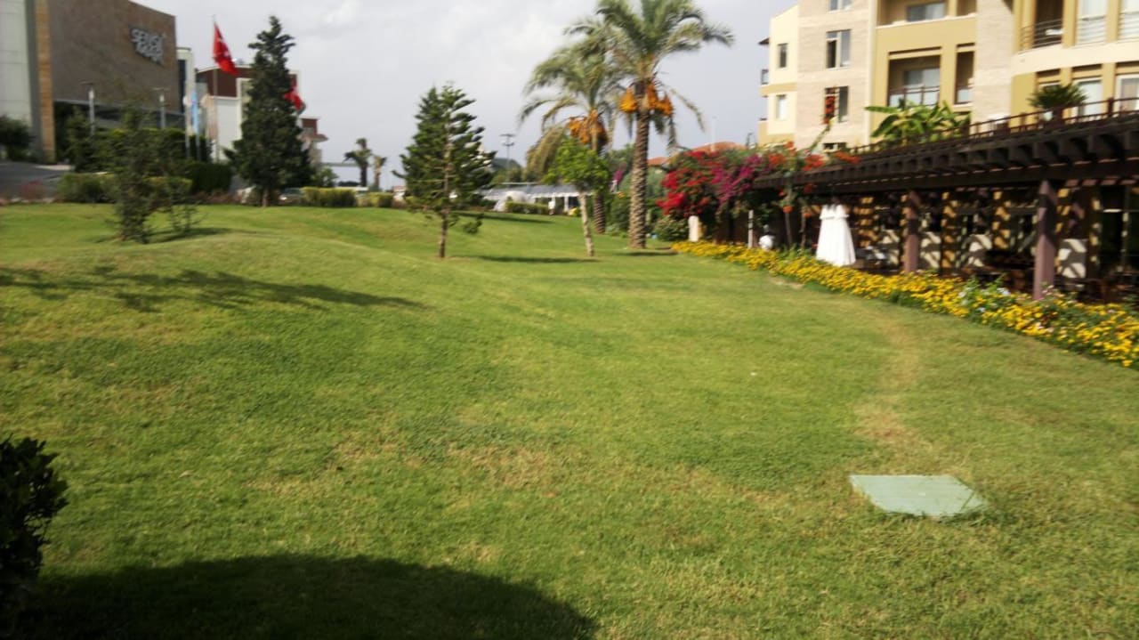 Außen/Ausblick/Garten/Anlage TUI BLUE Xanthe