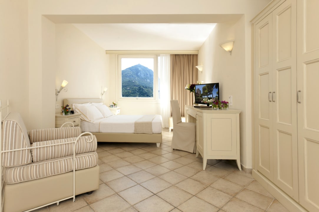 Zimmer Boutique Hotel Torre Di Cala Piccola