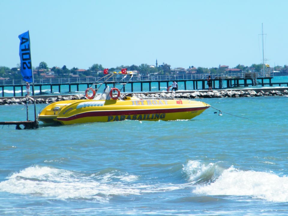 Mann sollte eine Küstenfahrt machen ein Traum Seaden Corolla Hotel