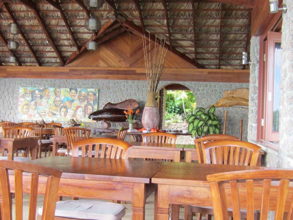 Angenehme Atmosphäre im Restaurant Chalets Côté Mer