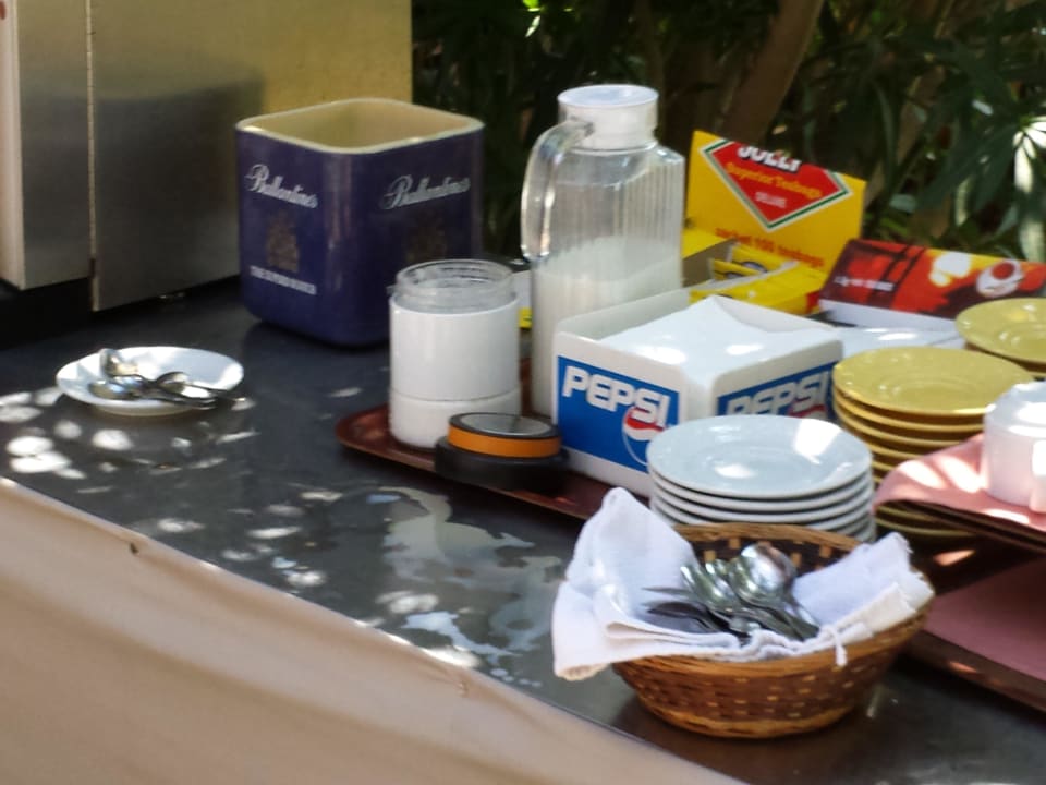 Kaffee bar am pool Hotel Golden Odyssey