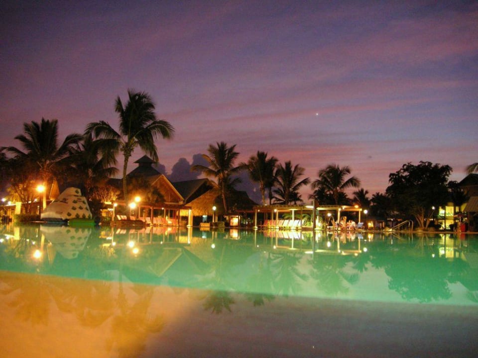 Hauptpool Dreams La Romana Resort & Spa