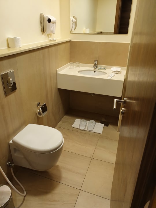 Zimmer Lacosta Hotel