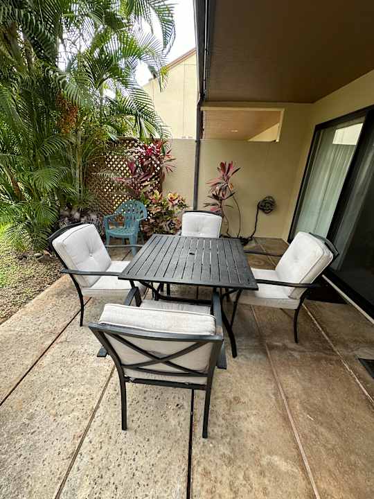 Gartenanlage Maui Kamaole by Coldwell Banker Island Vacations