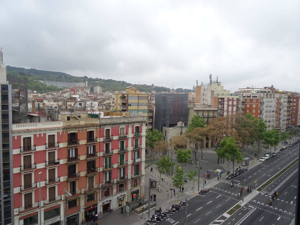 Bei Sonne war's schöner ;-) Hotel Barcelona Universal