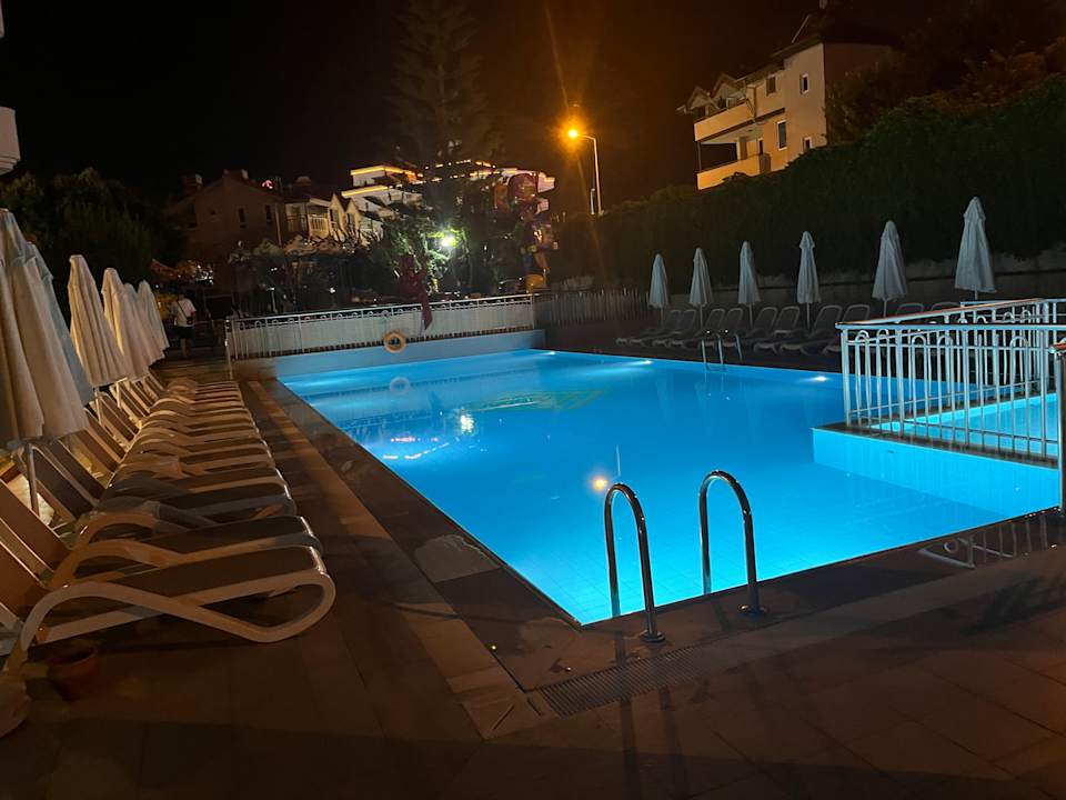 Pool Narcia Resort Side