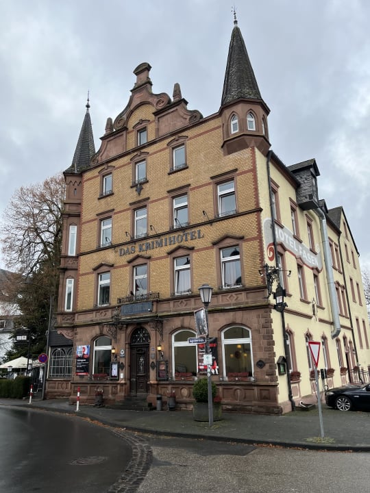 Außenansicht EIFELkrimihotel