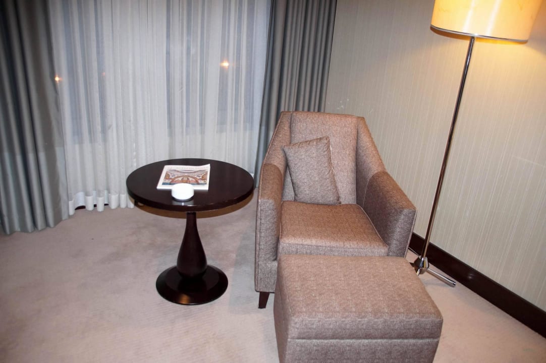 Zimmer und deren Ausstattung. Hotel Crowne Plaza Bursa Convention Center & Thermal Spa