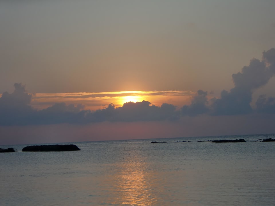 Sonnenuntergang Kuredu Island Resort & Spa