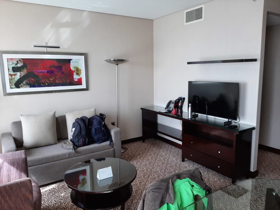 Zimmer Rose Rayhaan by Rotana