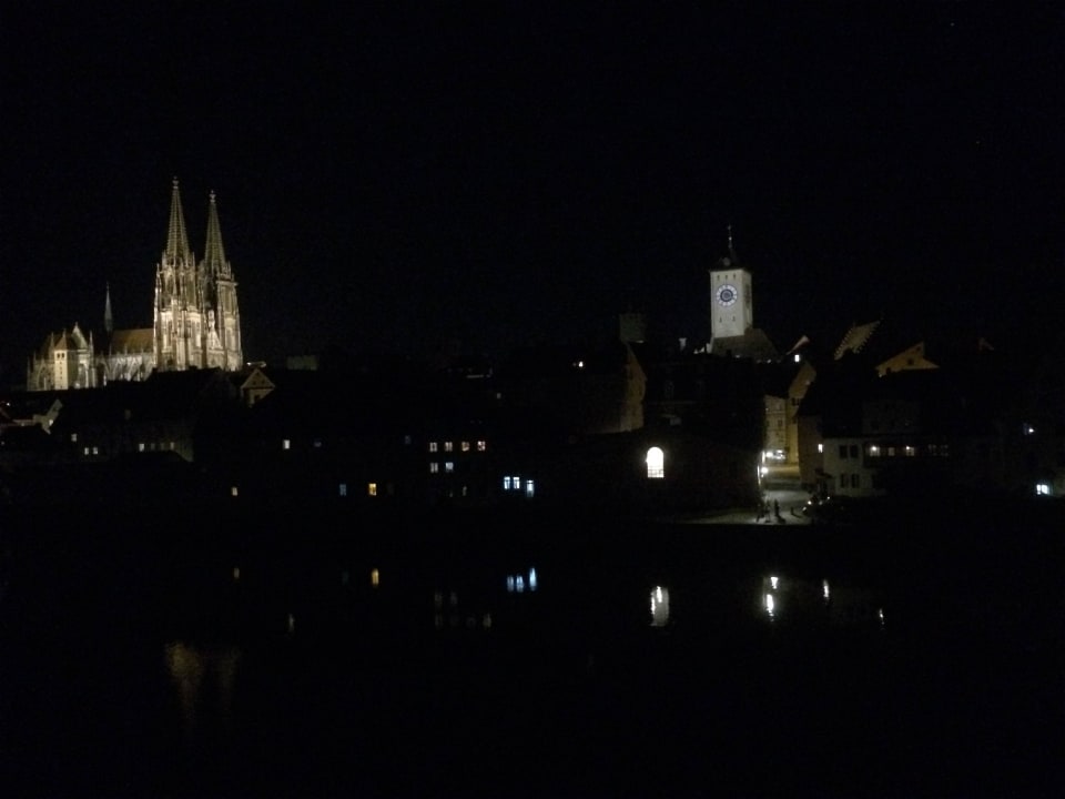 Blick aus dem Zimmer (309) Sorat Insel Hotel Regensburg