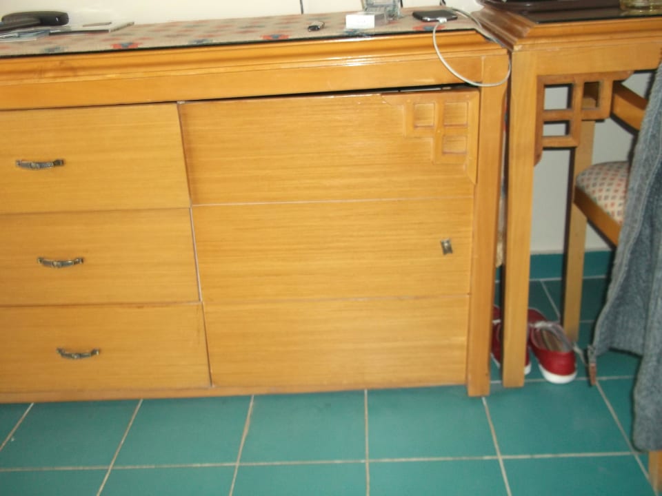 Defekte Möbel SUNRISE Holidays Resort (Adults Only)