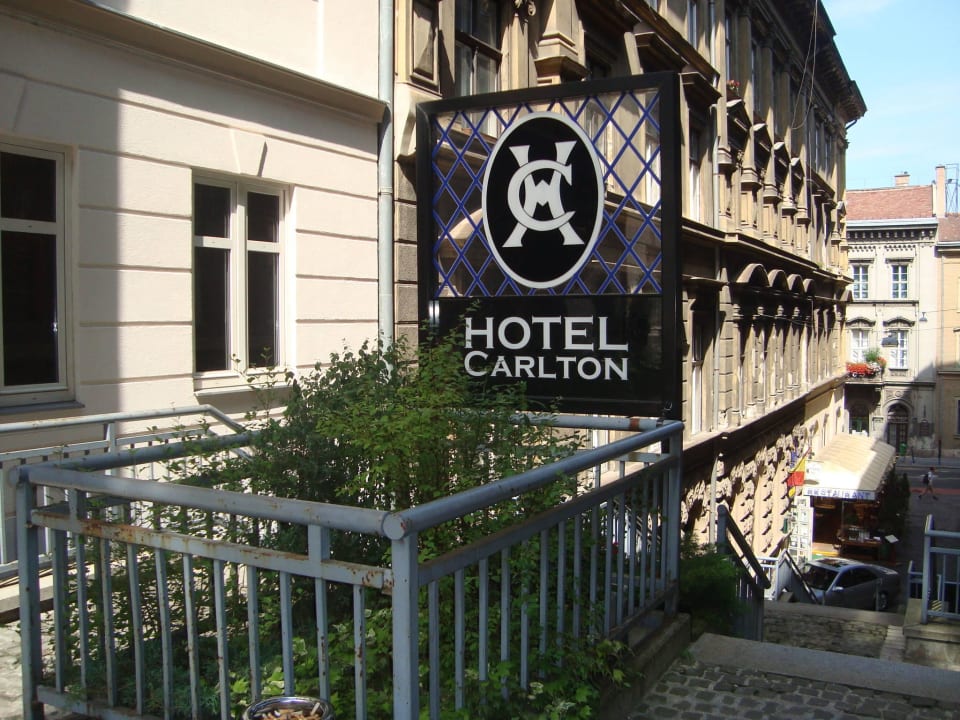 Eingang Hotel Carlton Budapest