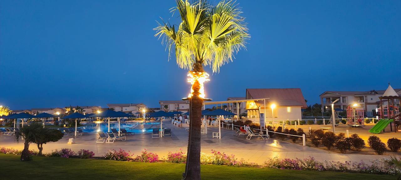 Außenansicht Pickalbatros Sea World Resort - Marsa Alam