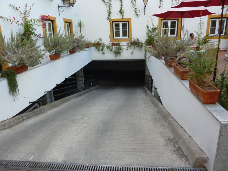 Tiefgarageneinfahrt Hotel Albergaria do Calvario