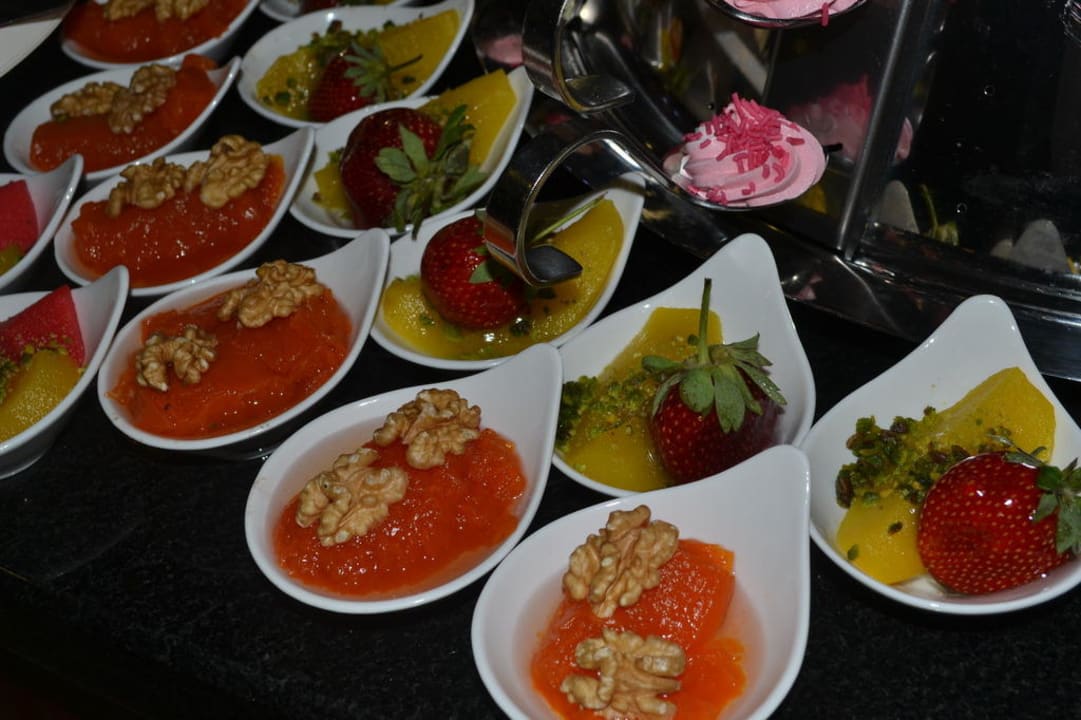 Liebevoll zubereitete Köstlichkeiten Sunis Evren Beach Resort Hotel & Spa