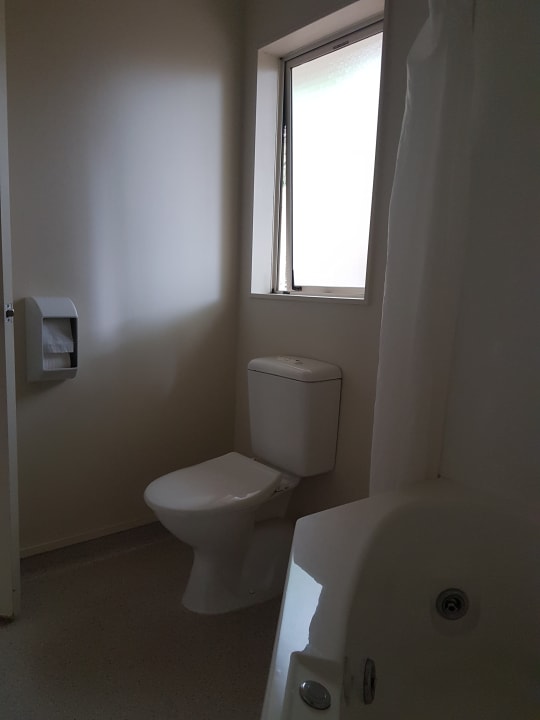 Zimmer BKs Pioneer Motel