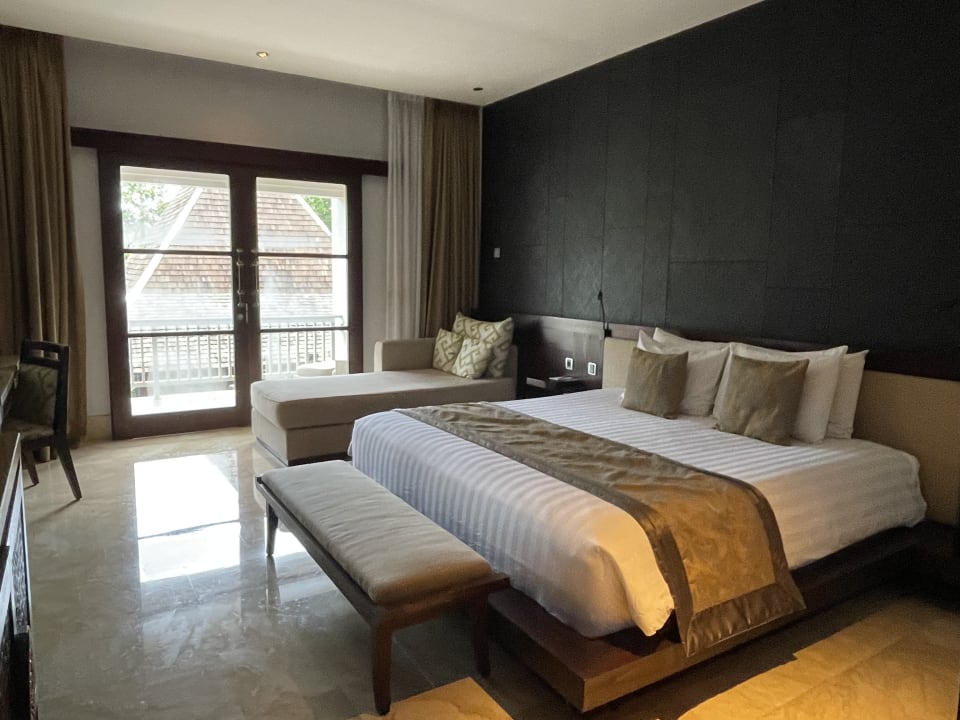 Zimmer Puri Santrian