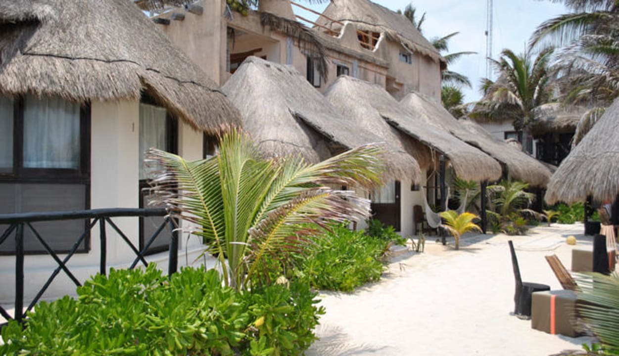 Jardín Hotel Posada Punta Piedra