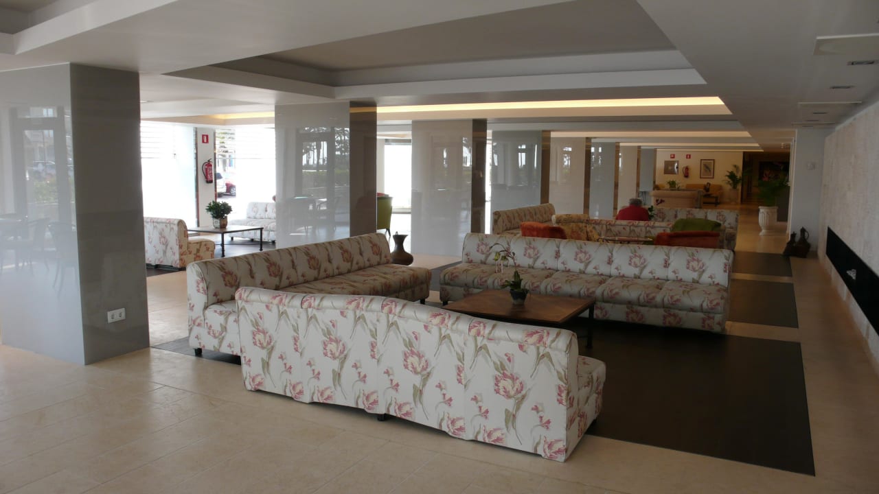 Empfangshalle allsun Hotel Bahia del Este