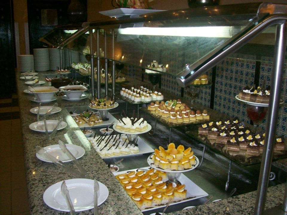 Wat een keuze uit dessert hapjes! Swisstouch Oriental Resort Marsa Alam