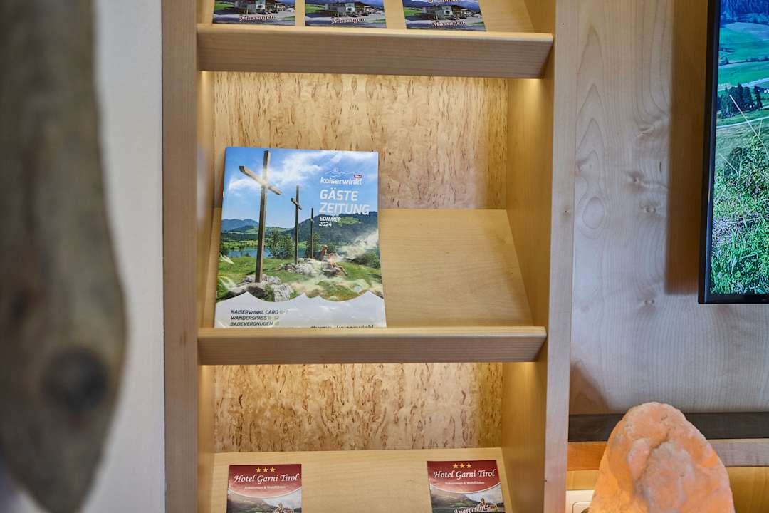 Lobby Hotel Garni Tirol